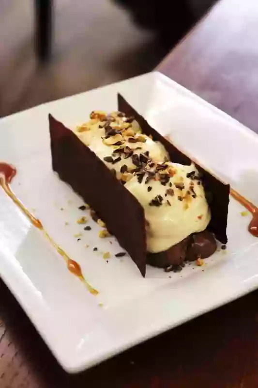  - Restaurant cuisine raffinée